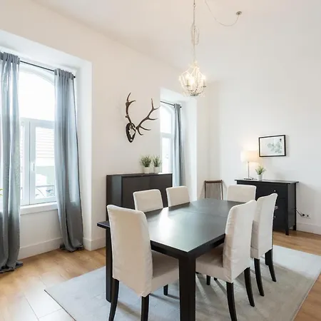 Flh Graca Spacious Flat شقة